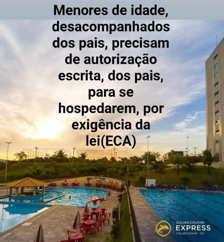 Golden Dolphin Express 5Pessoas Mais 1 Crianca Ate 5 Anos Com Toalhas E Roupas De Cama,Lencois, Travesseiros E Fronhas E 3 Parques Aquaticos Termais Limpeza Impostos E Taxas Ja Incluso Калдас Новас Екстериор снимка